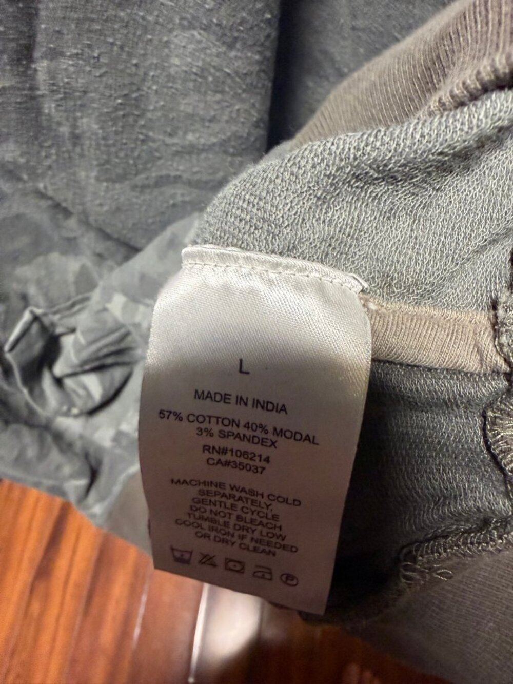 Joe's Collection Camo Hoodie Gray Size L